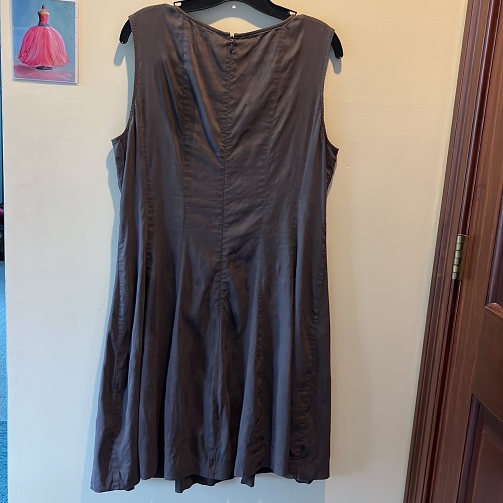 Theory Linen blend vertically pleated dress Scoopneck Dark taupe Size 8 EUC - Picture 6 of 7